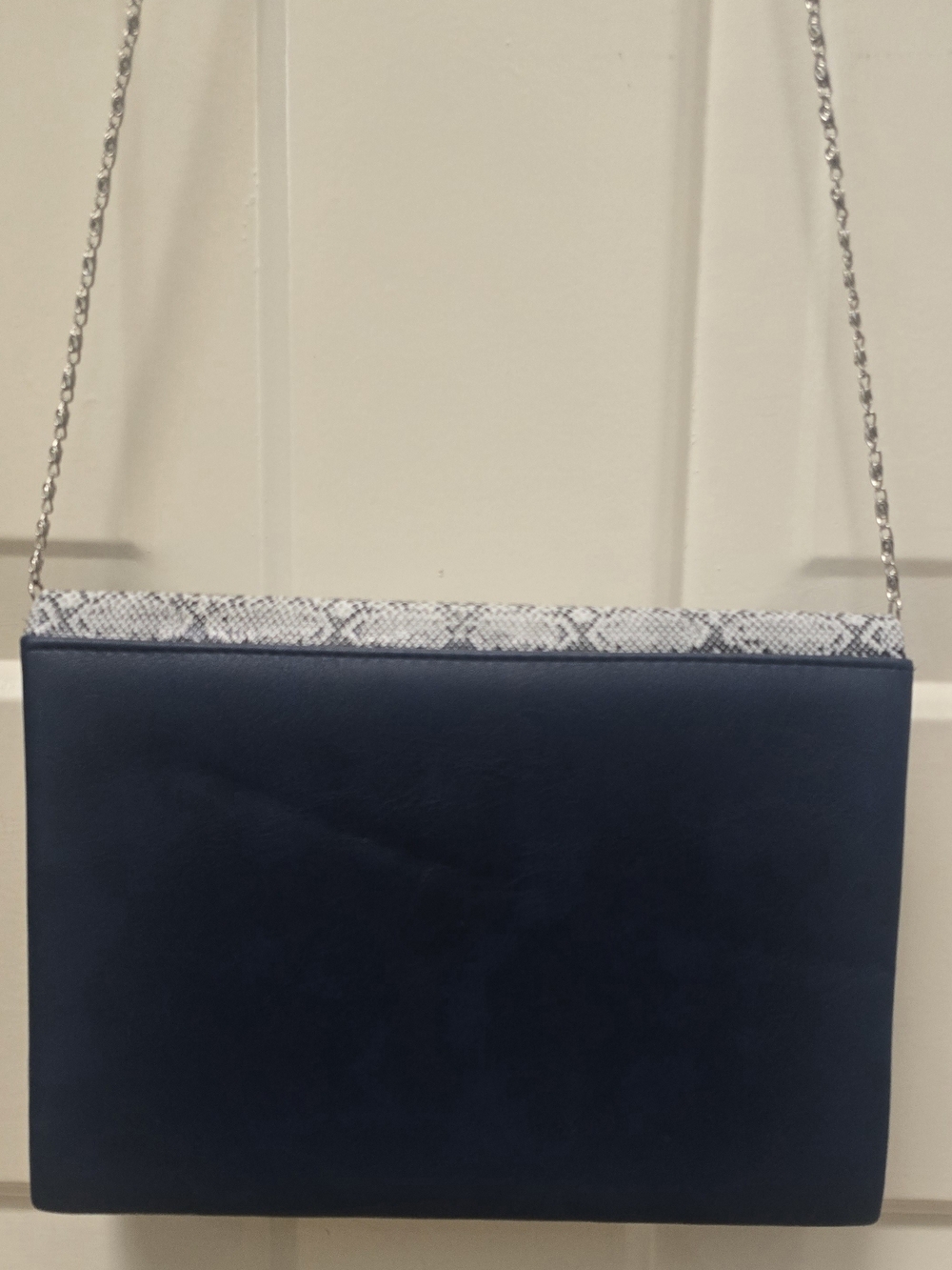 Unbranded Navy Blue, Gray Clutch Wristlet with Silver Chain Strap - Picture 4 of 17